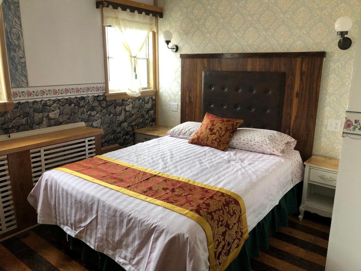 Heritage Place Hotel Gravelbourg Dış mekan fotoğraf